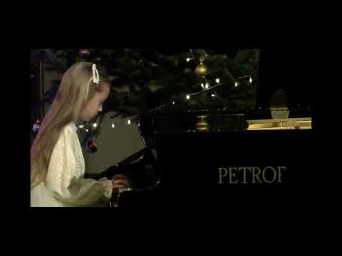 Monika Šepikaitė 8m.:Dolores:Christmas talent league .2021 -12-17