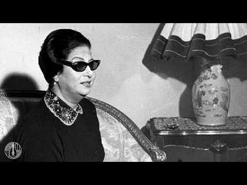 خليني جنبك خليني في حُضن قلبك