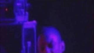 Tricky - How High - Live Belfort 2003 (8/10)