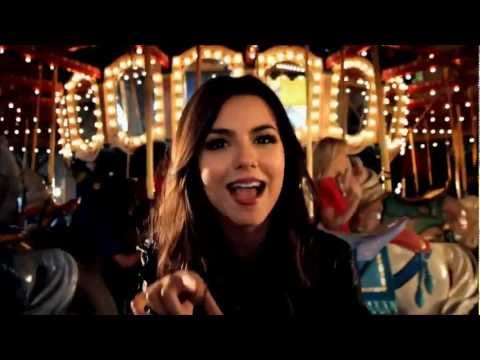 Victoria Justice - Beggin on your knees (HD)