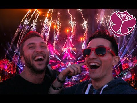 TOMORROWLAND : LE PLUS GROS FESTIVAL DU MONDE ! AVEC TIBOINSHAPE