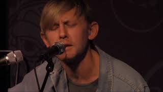 Van William &quot;Cosmic Sign&quot; (Live in Sun King Studio 92 Powered By Teachers Credit Union)
