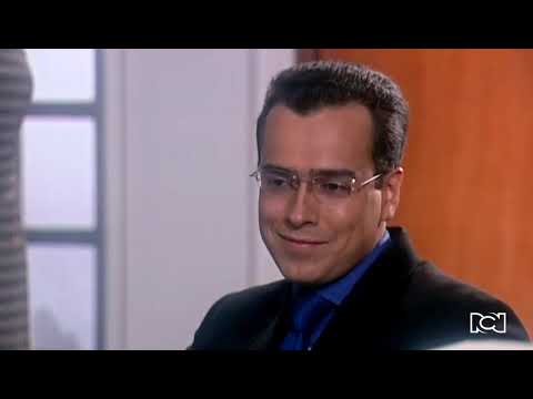 Armando le aumenta el sueldo a Betty | Yo soy Betty, la fea