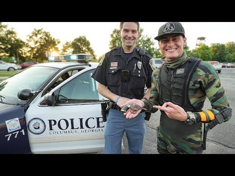 Found Possible Murder Weapon Underwater in River While Scuba Diving! (Police Called) Video
