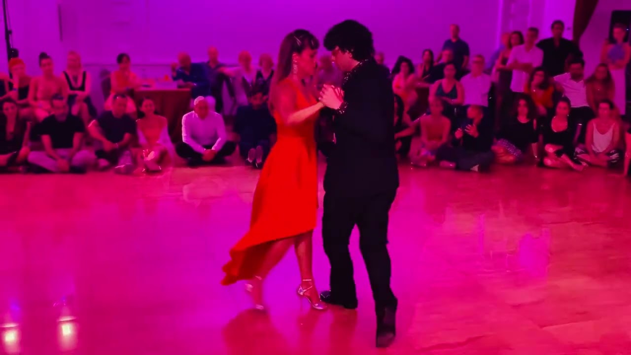 Video thumbnail for Federico Naveira y Sabrina Masso  -  Gallo Ciego  -  Orquesta Osvaldo Pugliese