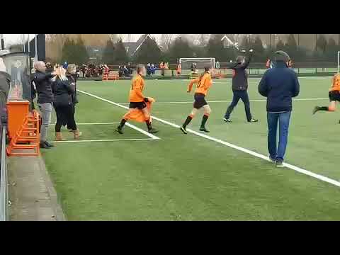 V.V. De Meern MO17-2 v. MVV Divisie 1 eindsignaal