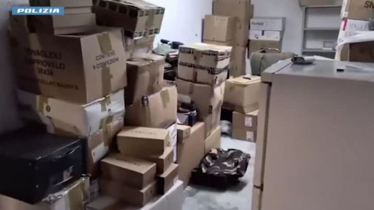 Droga nel box e due auto come 'caveau', arrestato 37enne a Roma