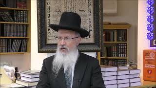 הרב הגאון אברהם יוסף שליט"א מה ההבדל בין ראש השנה ליום הכיפורים (הרב אברהם יוסף) - התמונה מוצגת ישירות מתוך אתר האינטרנט יוטיוב. זכויות היוצרים בתמונה שייכות ליוצרה. קישור קרדיט למקור התוכן נמצא בתוך דף הסרטון