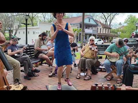 Big Scioty (with clogging @MissMoonshineDance)