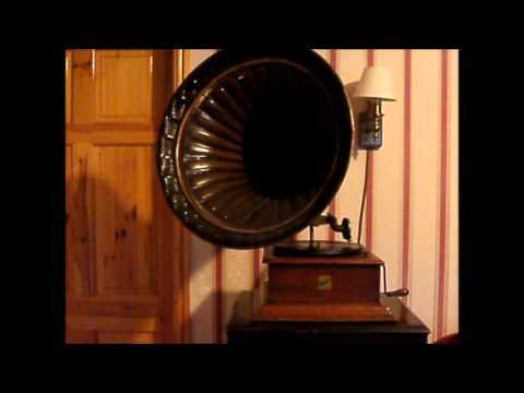 I Sent My Wife To The Thousand Isles, sung by Billy Murray.