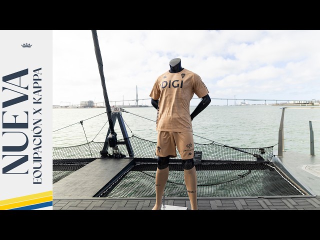 Vídeo relacionado con MARPEN SLIPPERS, Zapatillas de Casa de Invierno Oficiales del Cádiz CF de Fútbol Acolchadas para Hombre o Mujer, Abiertas Negras, Talla 42 43