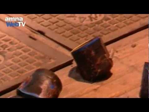 Бомби пред домовете на журналисти в Гърция