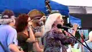 Cayamo- 3 Girls &amp; Buddy Worry Too Much