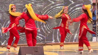 Foreign Girls Dance at Surajkund Mela