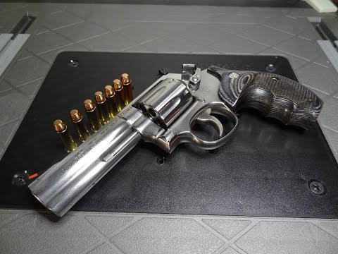 Smith & Wesson 686+ - револьвер Смит и Вессон 686+