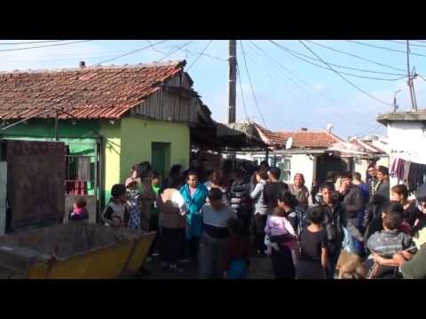 Саша от ямболската ромска махала е майката на „русия ангел" от Гърция