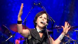 New &amp; Enhanced Multicam! Tomorrow, Montreal 2012 (The Cranberries)