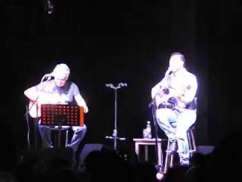 Pedro Guerra y Edgar Oceransky en Sala forum