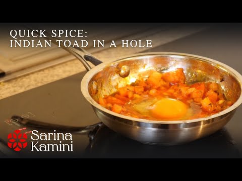 Turmeric eggs and spicy tomato - the best Sunday breakfast!