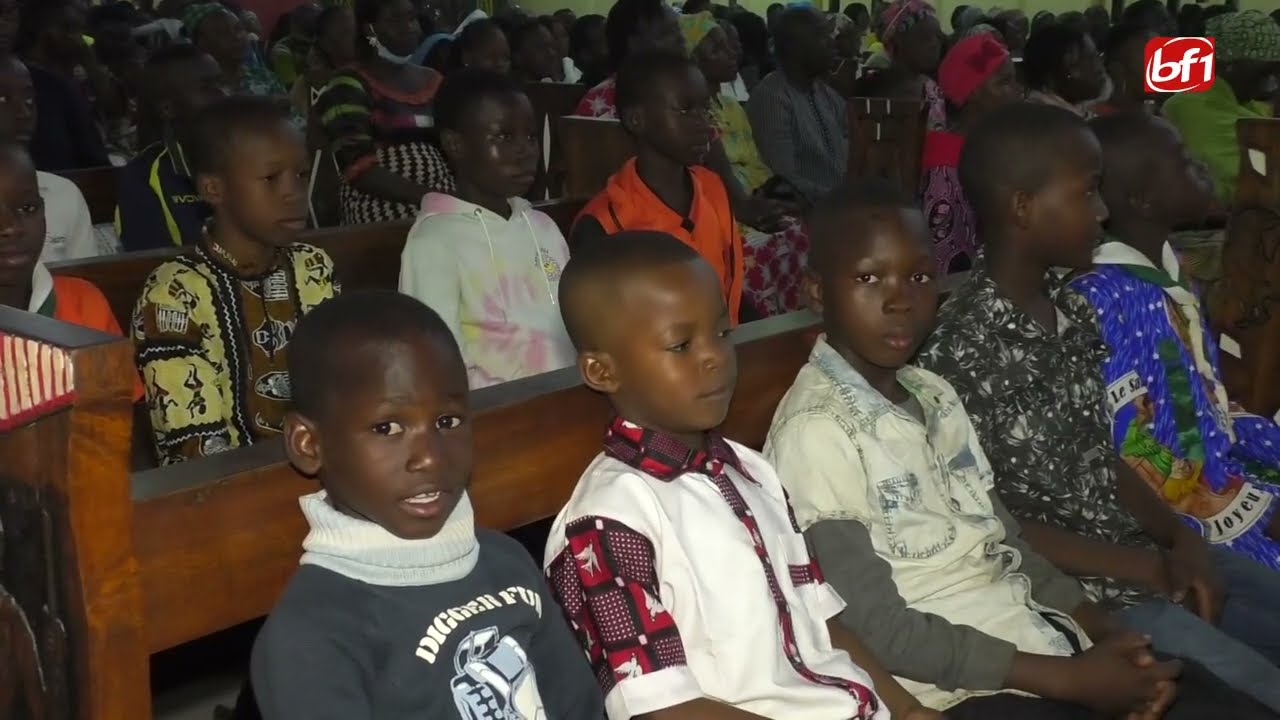 Bobo: Les fidèles chrétiens catholiques prient pour la paix et la cohésion sociale