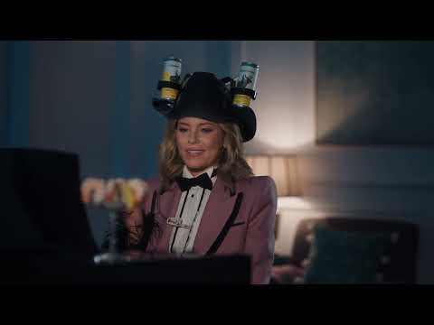 Enjoy Our Subtle Notes of Grape 🍇 🎹 | Talking Wine with Elizabeth Banks | Archer Roose Wines