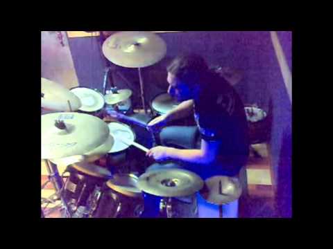 domin vazquez primeros pinitos con voz y bateria