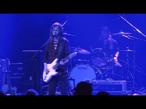 Halden Vang - Angela "Live" (Lumineers cover)