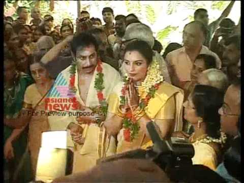 download lagu mp3 mp4 Actress Swetha Menon Wedding Photos, download lagu Actress Swetha Menon Wedding Photos gratis, unduh video klip Actress Swetha Menon Wedding Photos