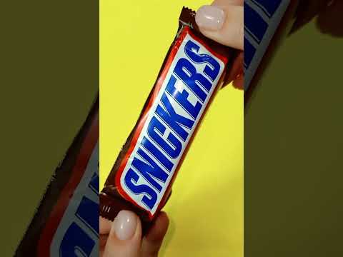 Team Snickers vs. Team Twix - What do you choose?