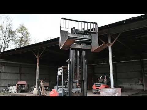 #3000 - Toyota 8FD70U Forklift for sale
