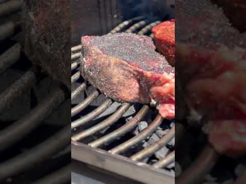 ככה תכינו סטייק עם מגש פחמים של נפוליאון