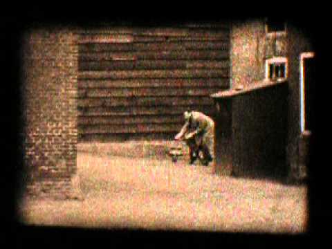 1966, Rijsoord, uit wandelen met Papa