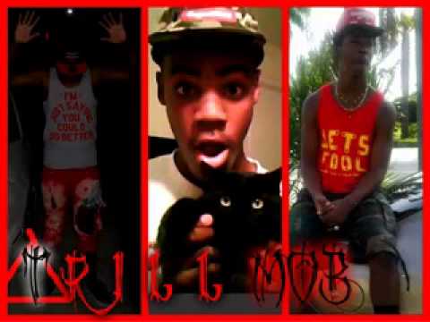 T.r.i.l.l mob presents** College boy feat TurboT -D.R.F.T prod by : 6"4 beats (SUBSCRIBE)