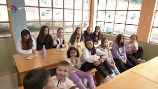 ΜΙΑ ΑΓΚΑΛΙΑ ΓΙΑ ΤΑ ΠΑΙΔΙΑ ΣΤΗ ΛΙΜΝΗ ΠΛΑΣΤΗΡΑ 6 8 25