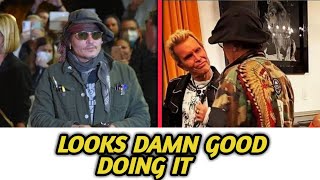 Johnny Depp desatado: la energía atractiva se encuentra con el alma legendaria.