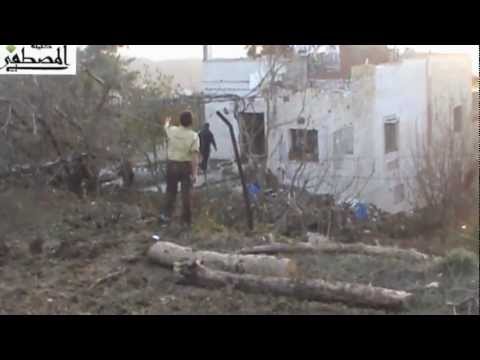 آثار الدمار جراء القصف العشوائي من قبل قوات النظام على جبل التركمان في اللاذقية