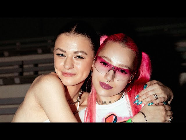 Bff von Bambi & Young Leosia & Pgs & Atutowy ((jetzt ansehen))