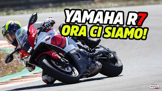 PROVA Yamaha R7 2026: anima supersportiva e tecnologia da grande