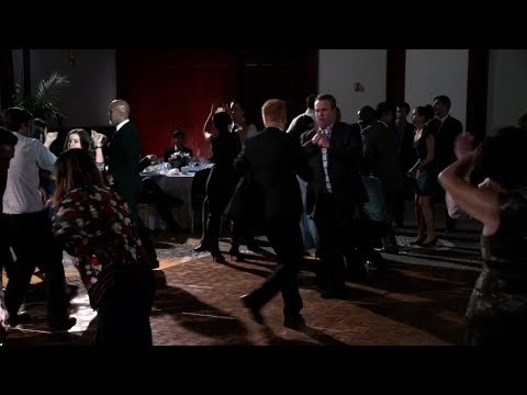 Modern Family – Mitch and Cam dancing