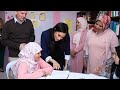 Naima Amda uit Almere zamelt honderden winterjassen in