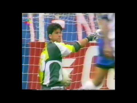 Málaga 2 - Rayo Vallecano 0. Temporada 1999/2000.