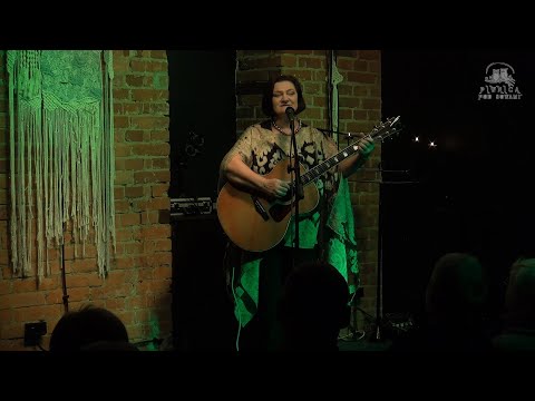 Wieczór z Gwiazdą „Piwnicy pod Baranami” Tamarą Kalinowską