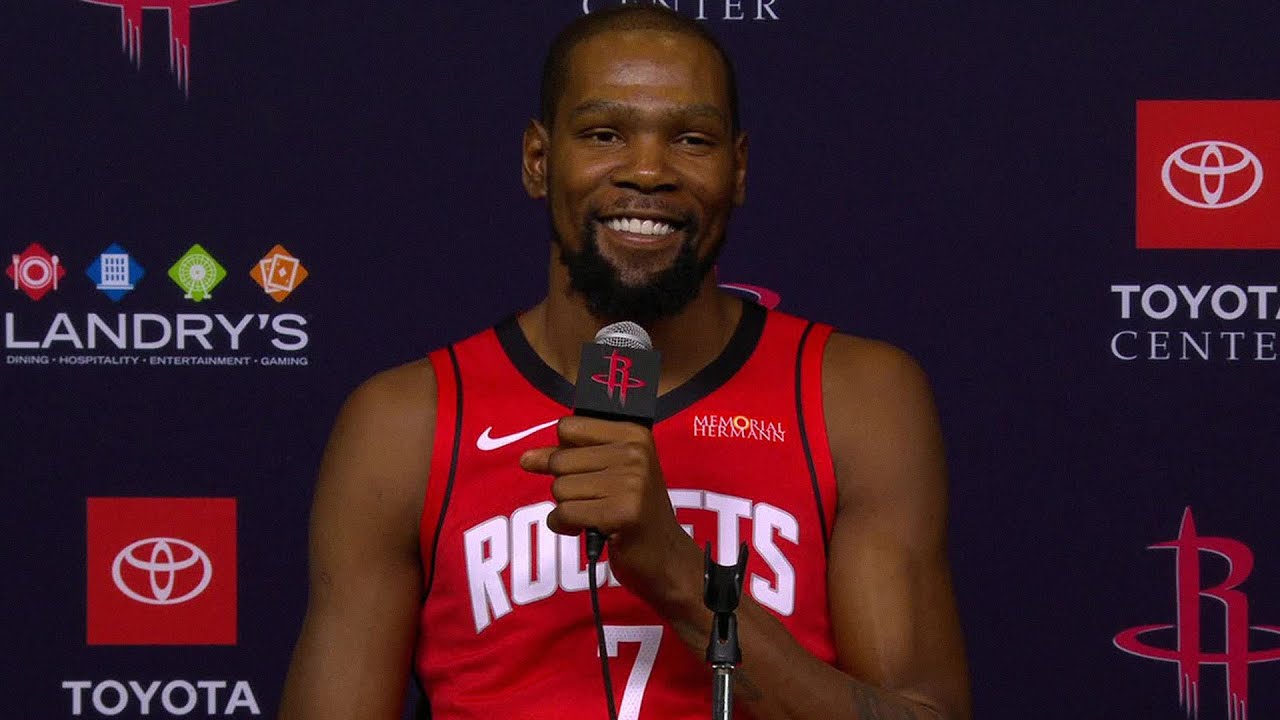 Kevin Durant 레어템 티셔츠, 그 속에 담긴 음악적 취향 분석 사진