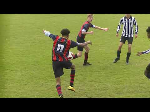 Victoria '04 JO 17-1 - Neptunus Schiebroek JO 17-1