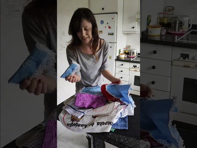 Vídeo relacionado con Salvamanteles individuales plastificados para desayuno y almuerzo para niños, para Hulk Avengers (2 unidades)