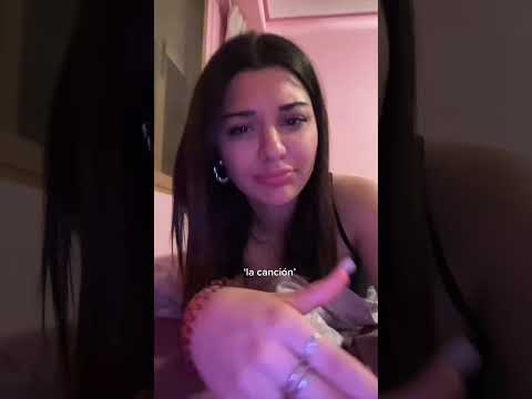 "La canción" - Bad Bunny y J Balvin