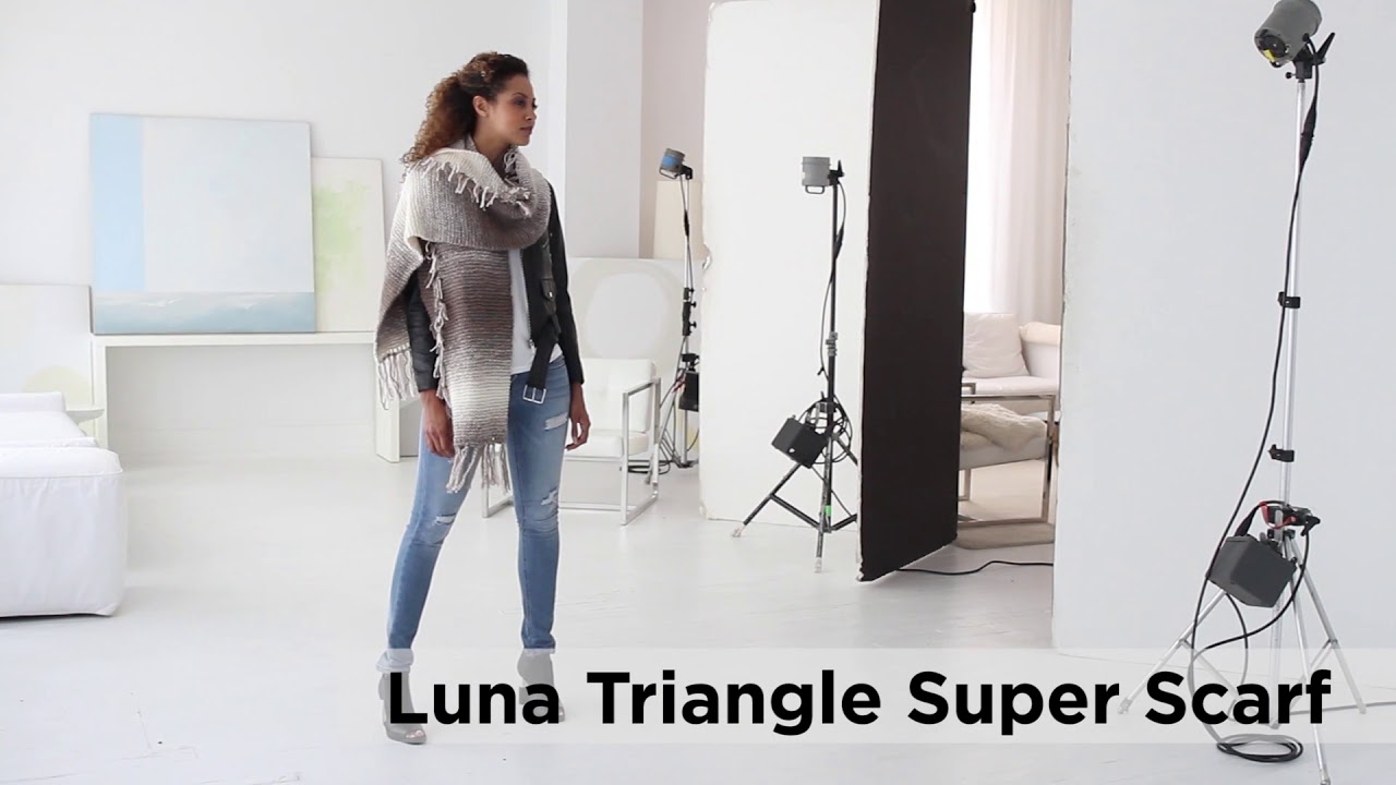 Lion Brands Luna Super Scarf Video