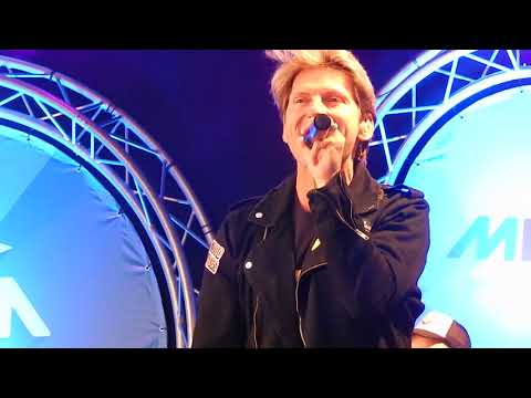 Gene Thomas & Jana bij MNM SYS Westende 22 07 2017