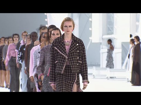 Spring-Summer 2021 Ready-To-Wear Show Finale — CHANEL Shows