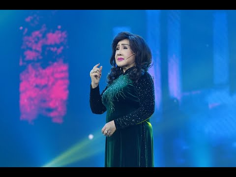 Thể hiện bởi Lệ Thủy